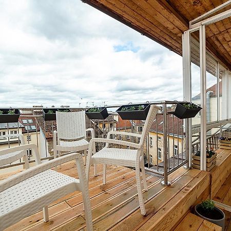 Big 4-Bedroom Flat, Terrace With Great Vitkov View Prague Extérieur photo
